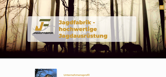 WEBgarten - Webdesign - Braunau | Referenz Webseite von Jagdfabrik St. Peter mit atmosphärischem Waldhintergrund und Silhouetten von Wildtieren.